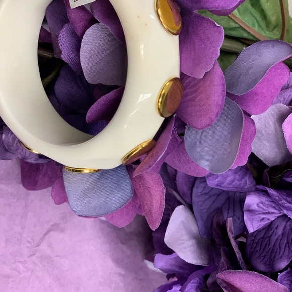 Plastic Bangle - Picture 4 of 5